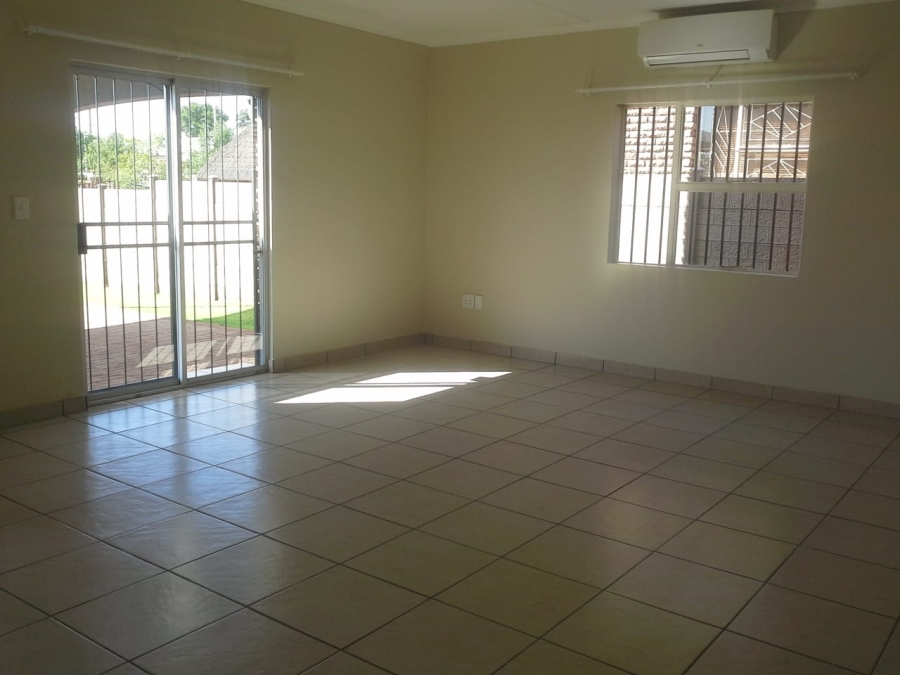 4 Bedroom Property for Sale in Keidebees Northern Cape